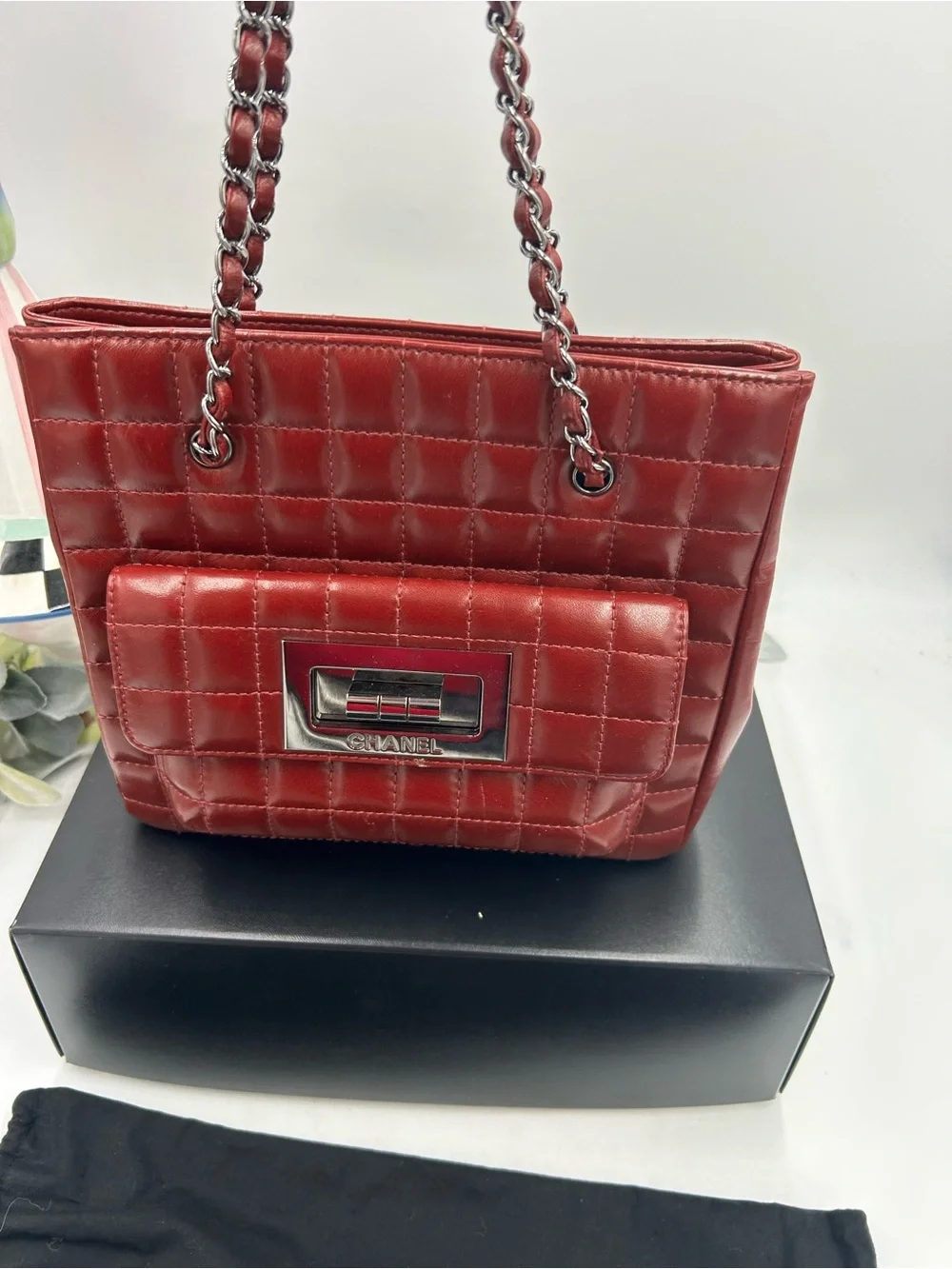 Women Chanel chocolate bar, Mademoiselle reissue square tote bag made in Italy
